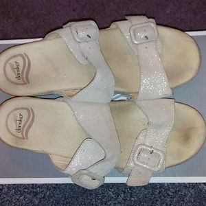 Dansko sandals size 39 8/8.5